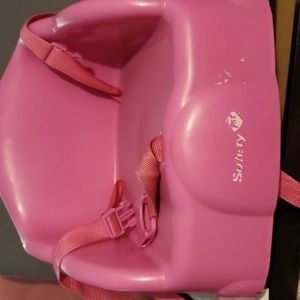 $15 EUC Table Top Booster, Pink, upto age 4 or 50 lbs